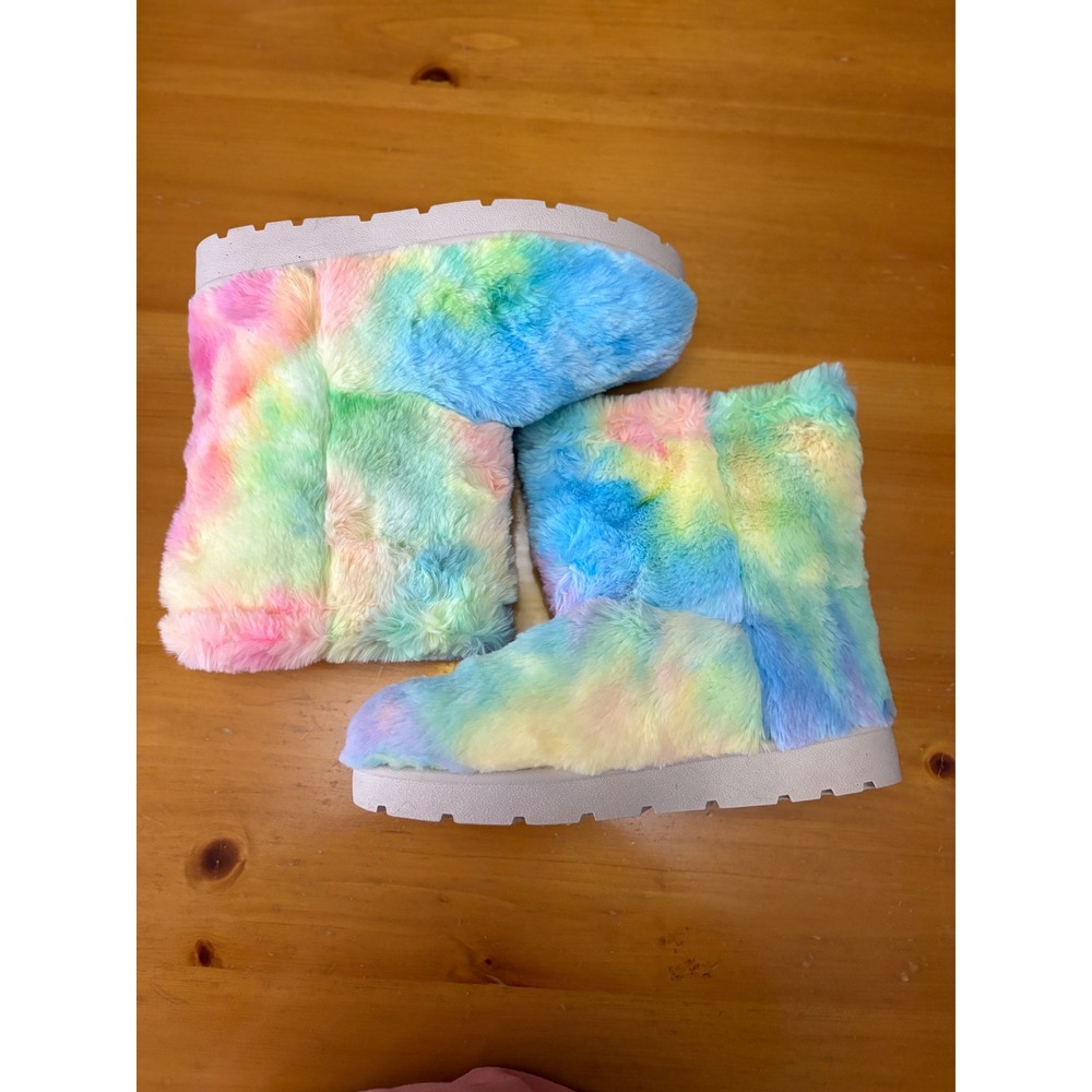 SHEIN Women Rainbow Tie Dye Faux Fur Mid Calf Boots Pastel Platform Sole Size 10